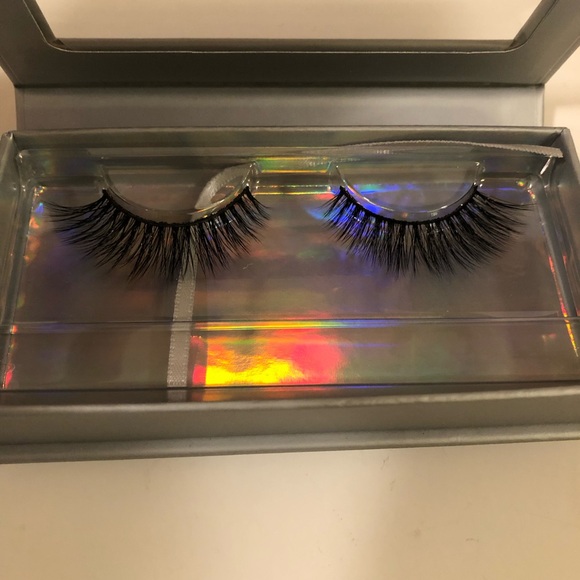 PUR Lashes Bundle NWOT - Picture 4 of 13